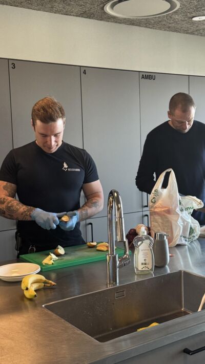 Brandmænd laver mad